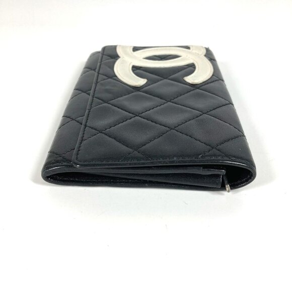 CHANEL Authentic Black Leather Logo Wallet - Picture 5 of 15